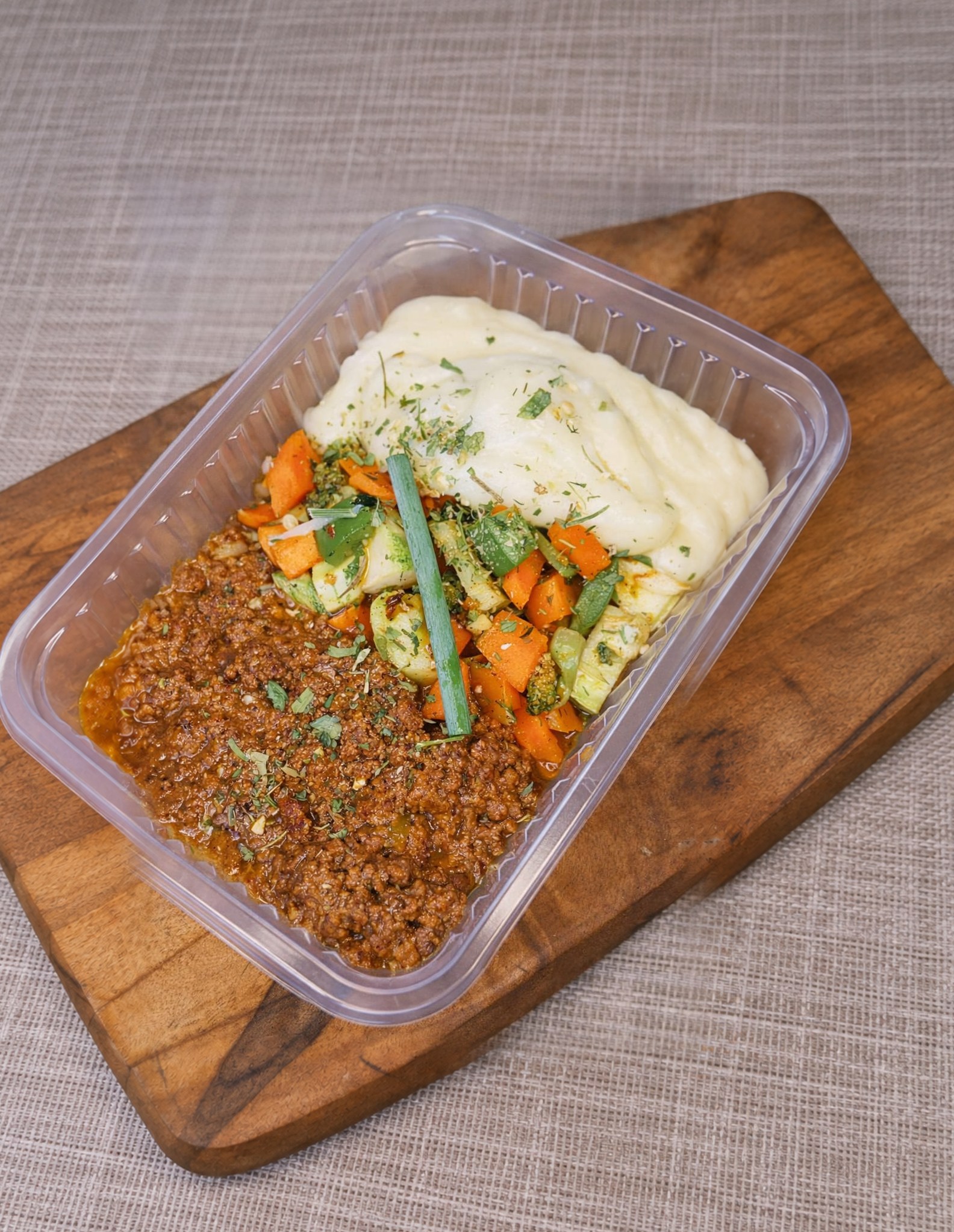 Marmita 17: Carne moída, purê de batata e legumes - Casa Verde Foz do Iguaçu